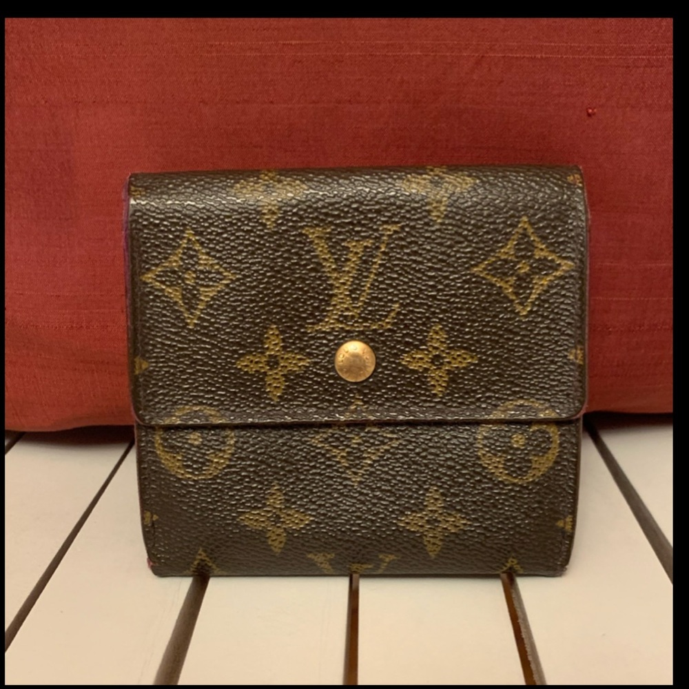 Authentic Louis Vuitton Signature Monogram Wallet